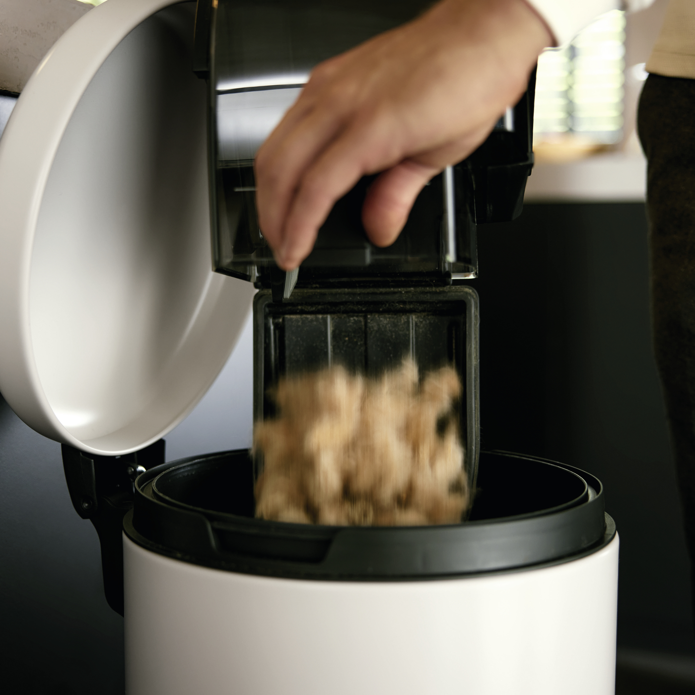 Пилосос SNRF0 Boost CX1 білий лотос