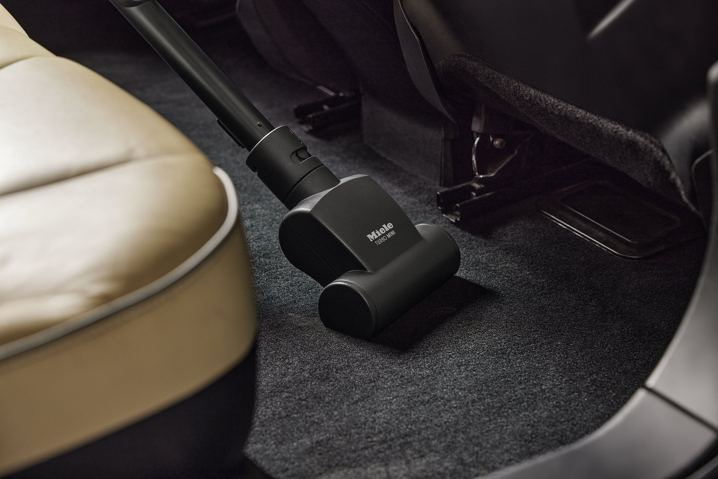 STB 101 Мала турбощітка