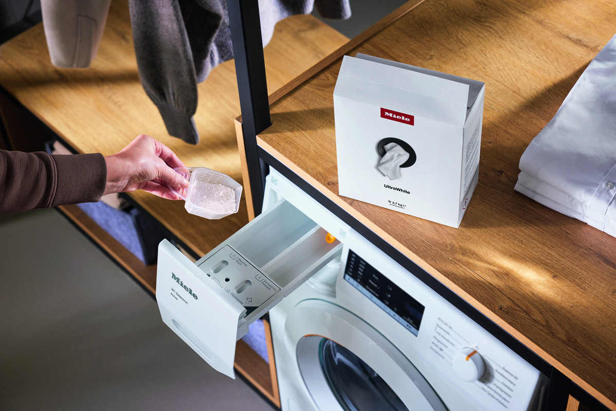 Средство для стирки белого белья UltraWhite 2,7кг