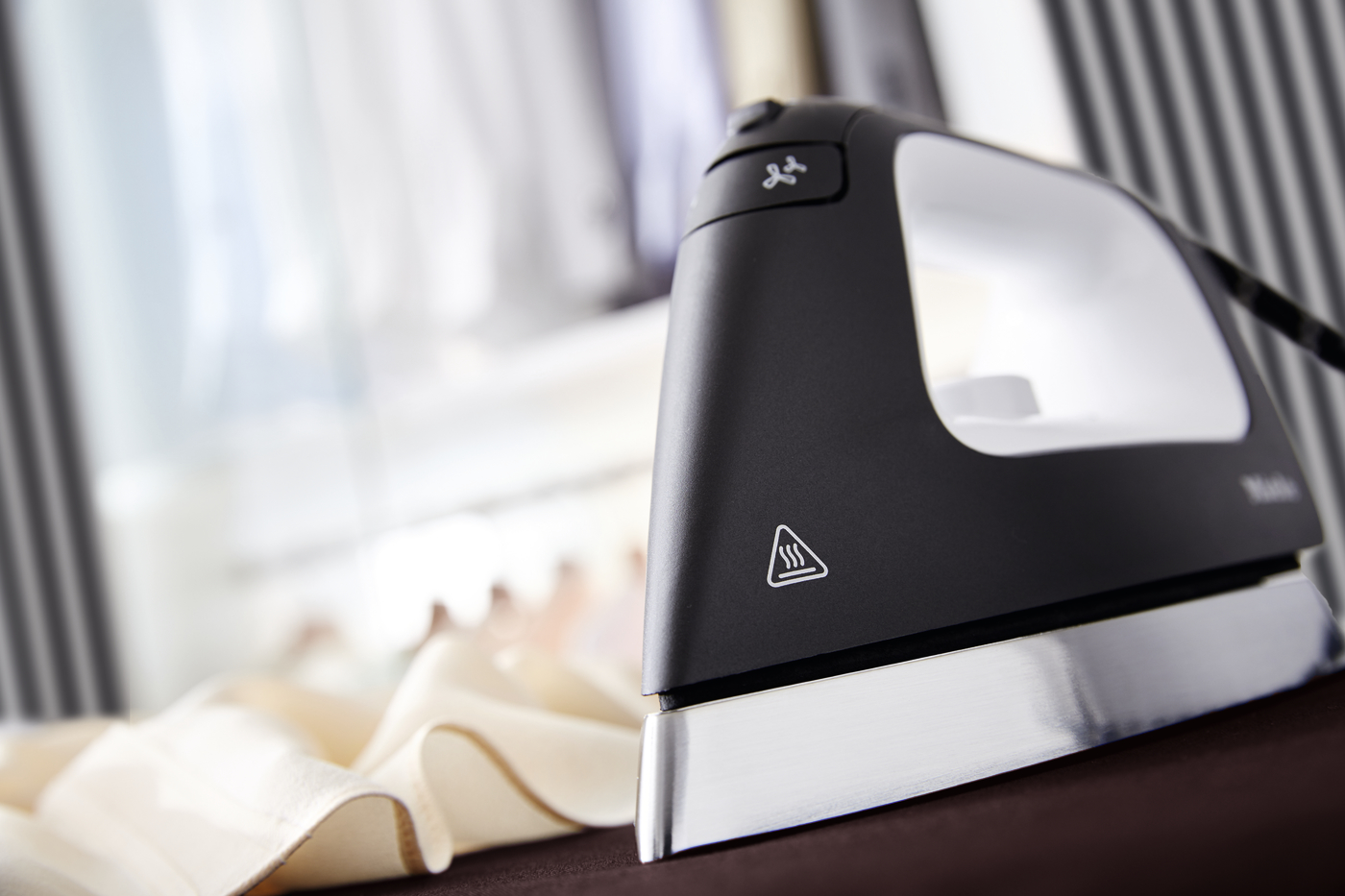 Прасувальна система B 4847 Fashion Master