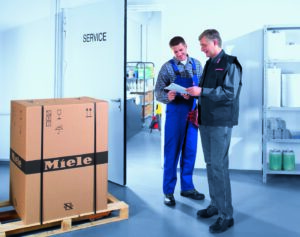 Підготовка до транспортування при поверненні товару (проведення огляду товару, перевірка відсутності пошкоджень товару і комплектації, упаковка товару)