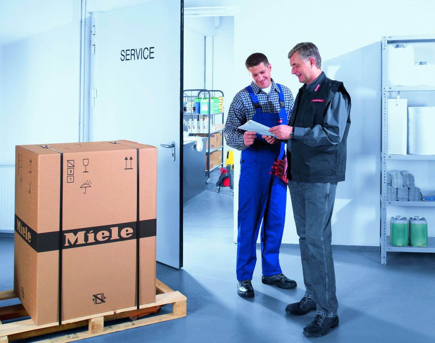 Підготовка до транспортування при поверненні товару (проведення огляду товару, перевірка відсутності пошкоджень товару і комплектації, упаковка товару)