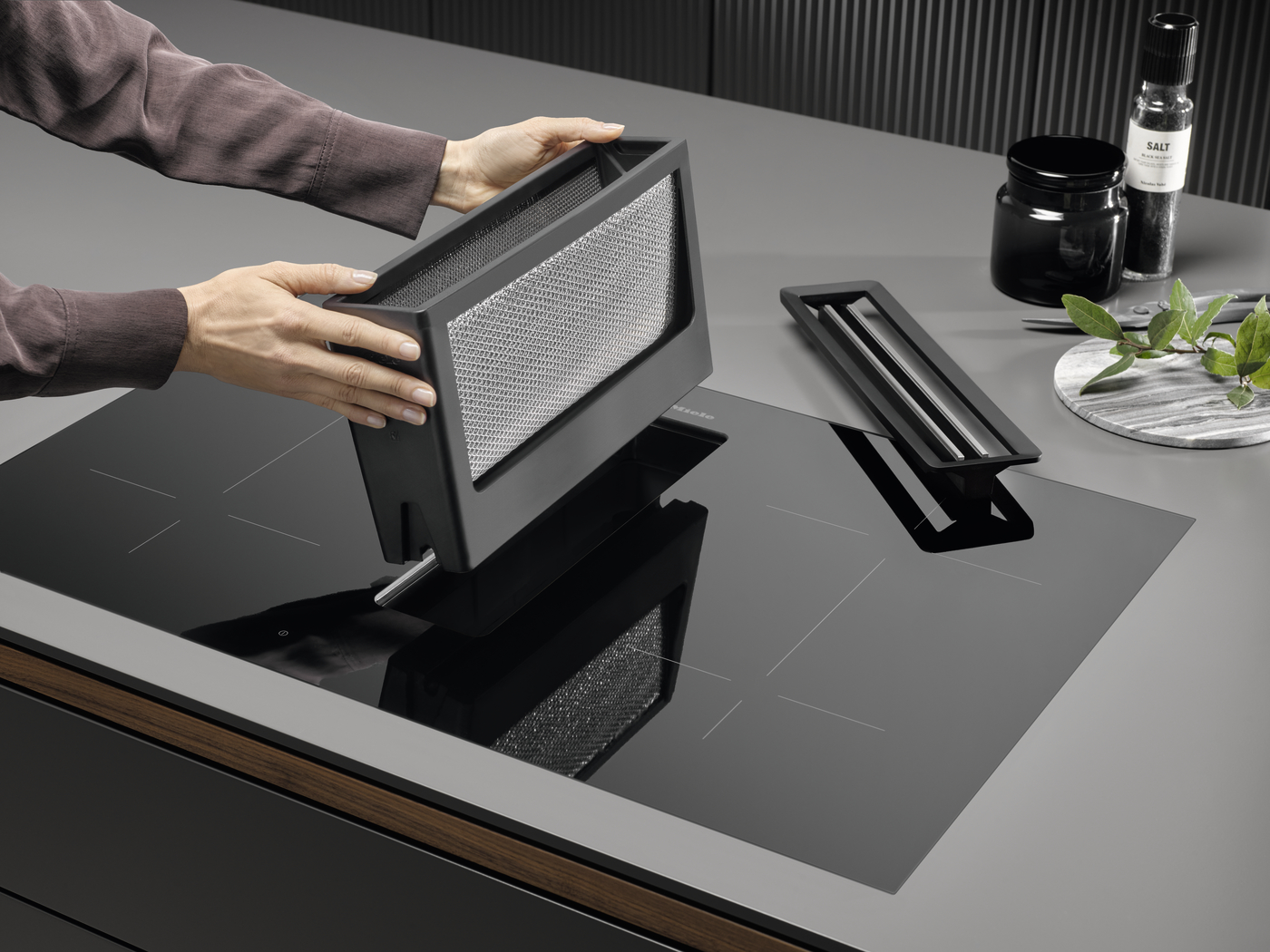 Варильна поверхня з витяжкою KMDA 7473 FL-U