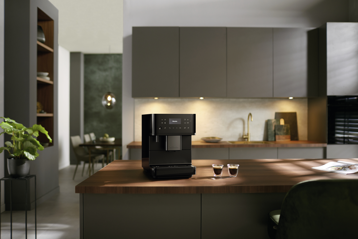 CM 6360 чорний обсидіан матовий з комплектом хімії