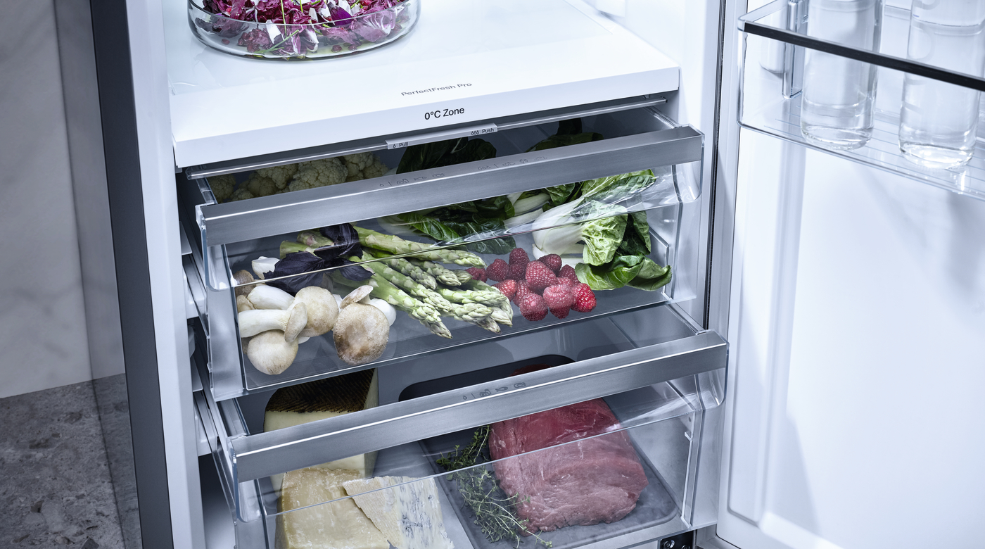 Холодильно-морозильна комбінація KFN 4797 CD clst